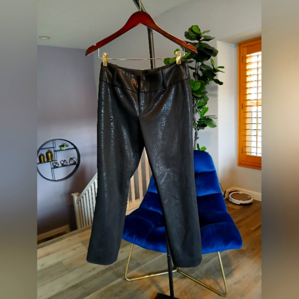 Alice + Olivia Faux Leather Pants Women's Size 2